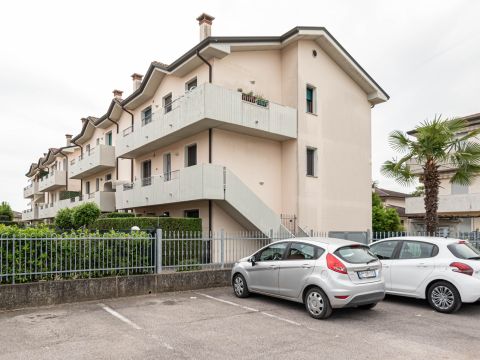 Via Pietro Nenni, 32