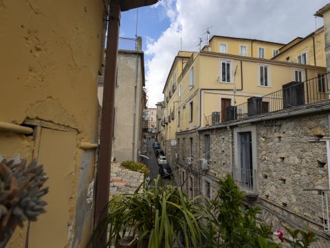 Vico III Gradoni Porta Marina, 2