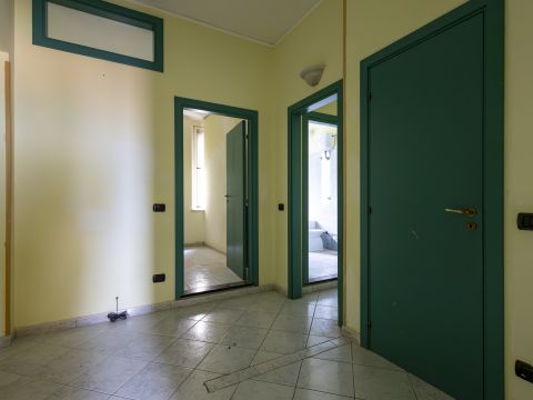 Via V D'Amato, 18