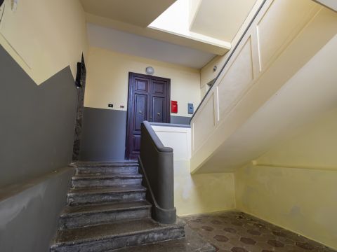 Via V D'Amato, 18