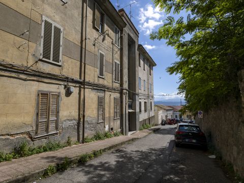 Via V D'Amato, 18