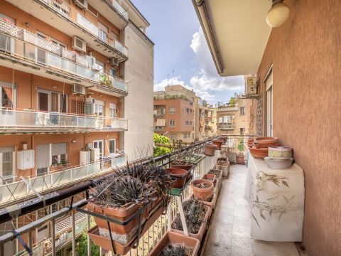 Via Giampaolo della Chiesa, 4
