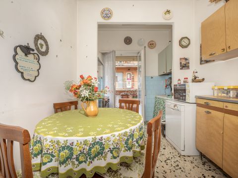 Via Giampaolo della Chiesa, 4
