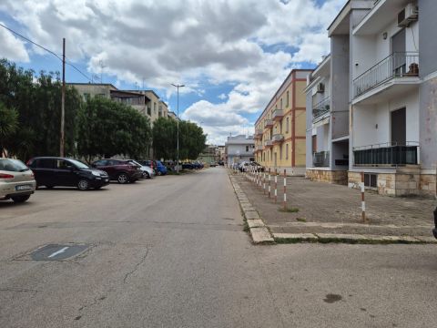 Via Vittorio Veneto, 73