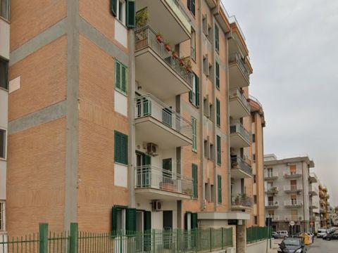 Via Domenico Urbano, 57