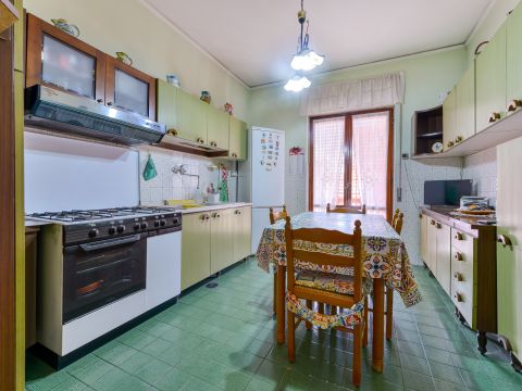 Via Roma, 35
