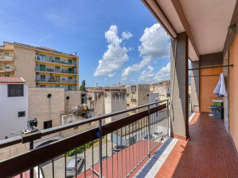 Via Roma, 35