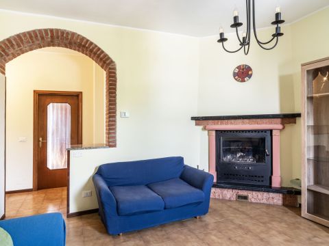 Via Pavia 38