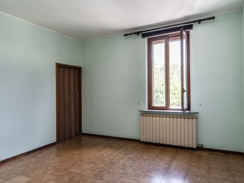 Via Pavia 38