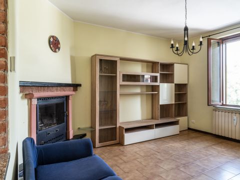 Via Pavia 38