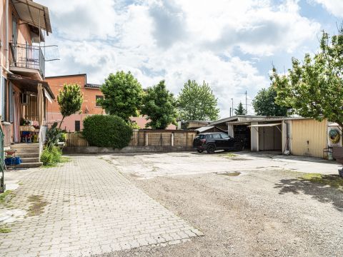 Via Pavia 38