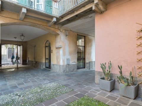 Via S. Giovanni, 1