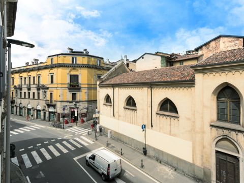 Via S. Giovanni, 1