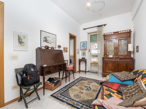 Via Antonio de Berti, 12
