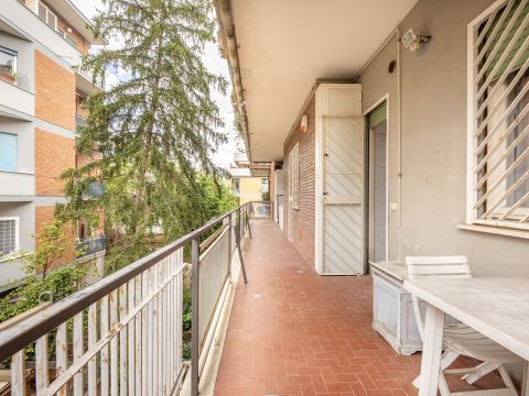 Via Antonio de Berti, 12