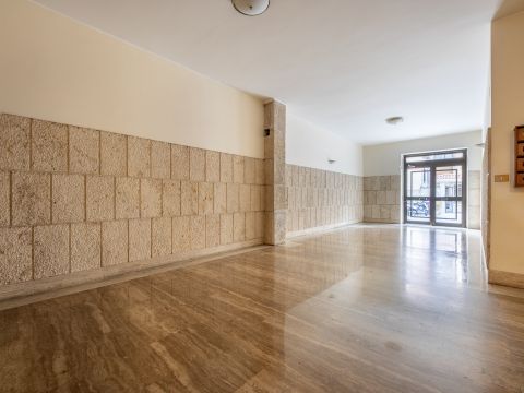 Via Antonio de Berti, 12