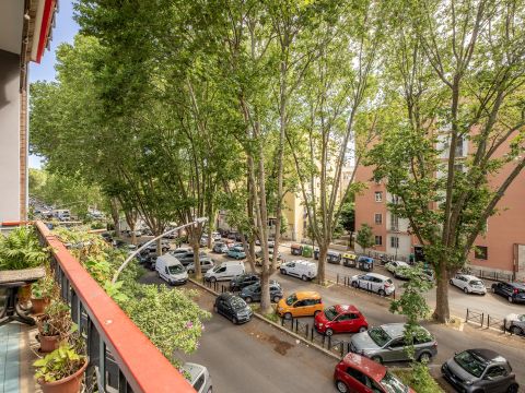 Viale Tor Marancia, 60