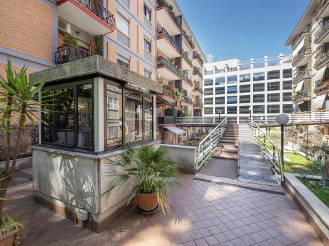 Viale Tor Marancia, 60