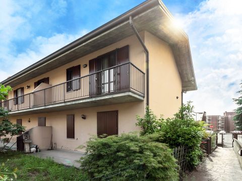 Via Caduti di Marzabotto, 29