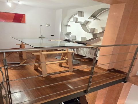 Via Gianfranco Zuretti, 46