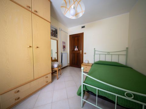 Via Ugo la Malfa, 4