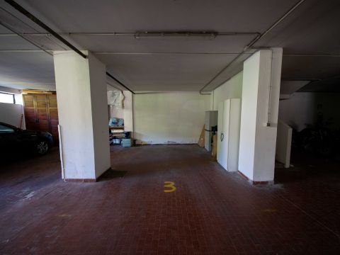 Via Ugo la Malfa, 4