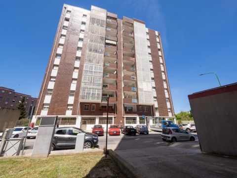 Via Ugo la Malfa, 4