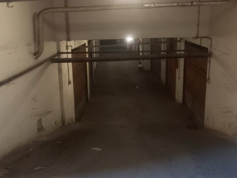 Via Roma, 25