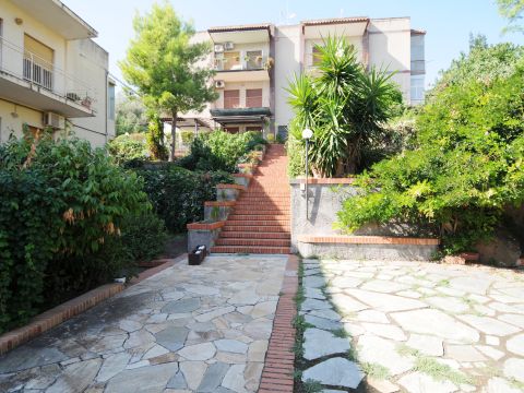 Via Litteri, 9