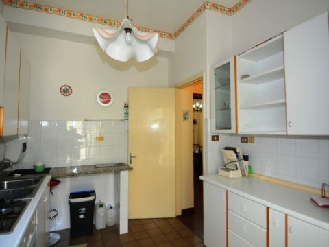 Via Litteri, 9