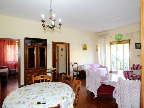 Via Litteri, 9