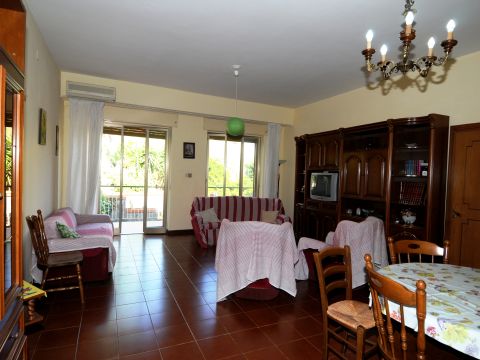 Via Litteri, 9
