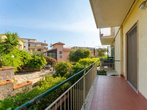Via Litteri, 9