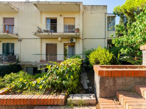 Via Litteri, 9