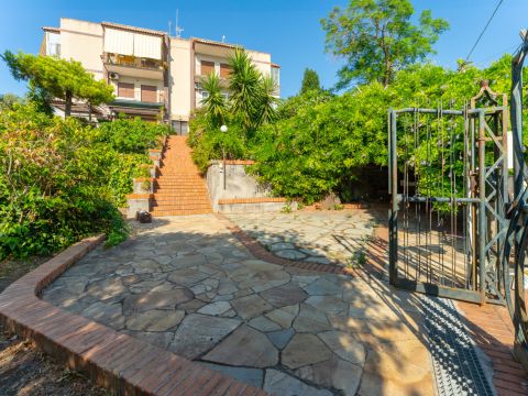 Via Litteri, 9