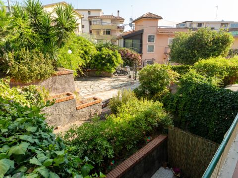 Via Litteri, 9