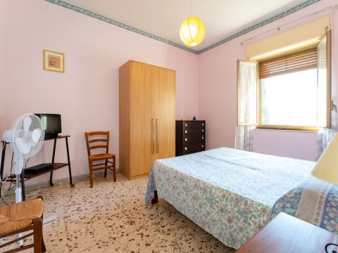 Via Litteri, 9