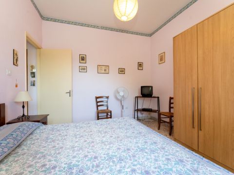 Via Litteri, 9