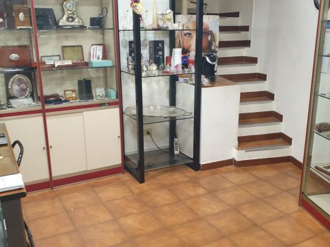 Via Lorenzo Bonincontri, 18