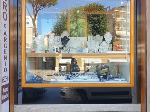 Via Lorenzo Bonincontri, 18