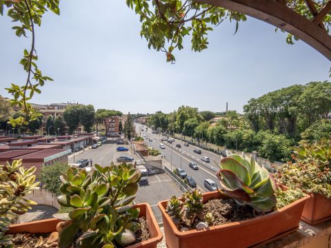 Via Riccardo Bianchi, 3