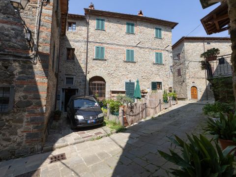Piazza San Martino, 11