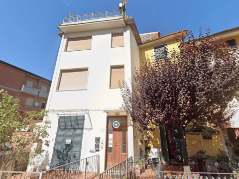 Via Risorgimento, 127
