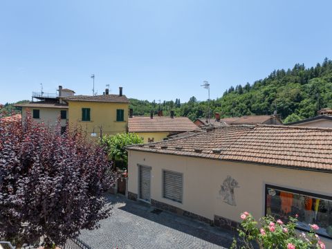 Via Risorgimento, 127