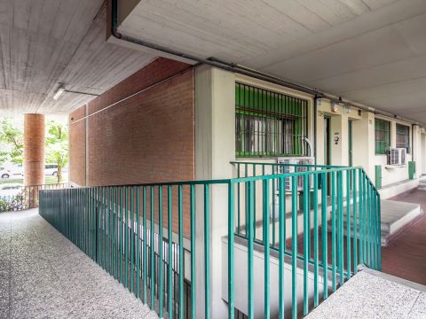Via Francesco Coghetti, 198