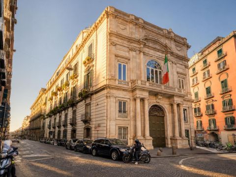 Via Sant'Anna dei Lombardi, 57 - Napoli