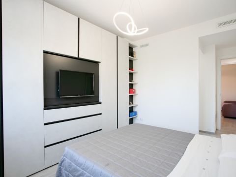 Viale Gianluigi Bonelli 98