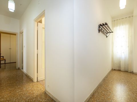 Via Agostino Valiero, 12