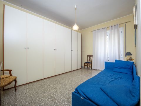 Via Agostino Valiero, 12