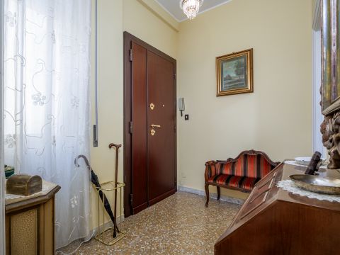 Via Agostino Valiero, 12